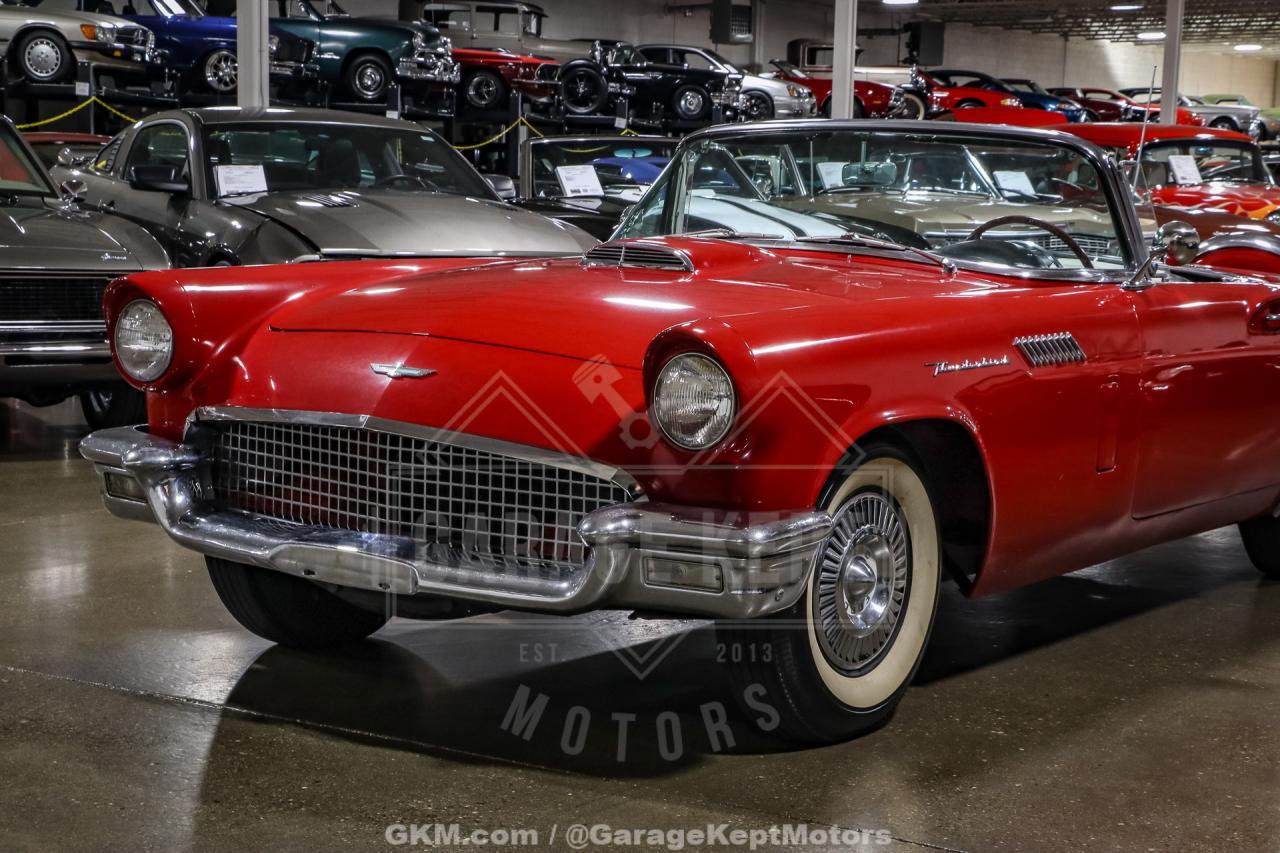 1957 Ford Thunderbird