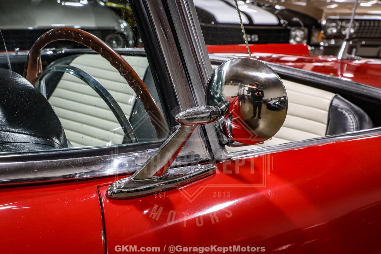 1957 Ford Thunderbird