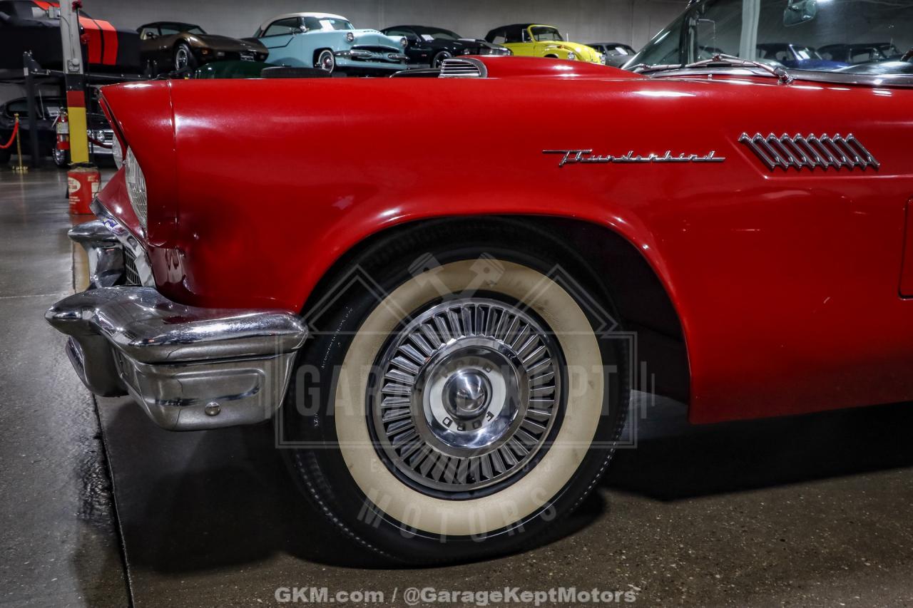 1957 Ford Thunderbird