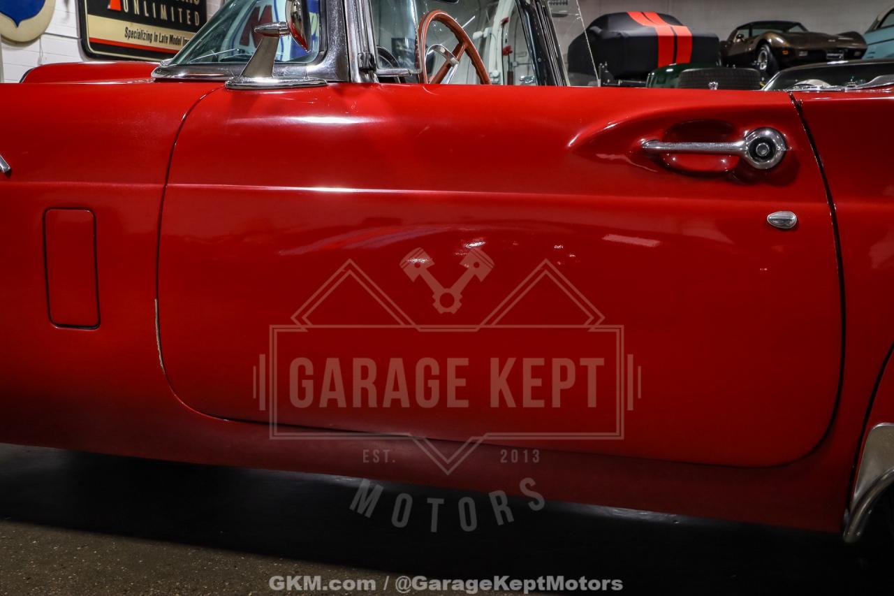 1957 Ford Thunderbird