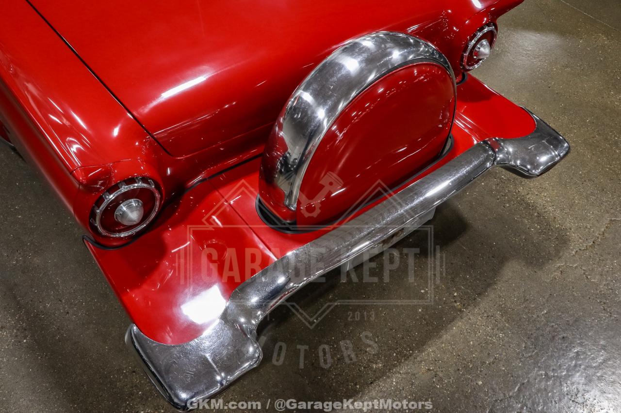 1957 Ford Thunderbird