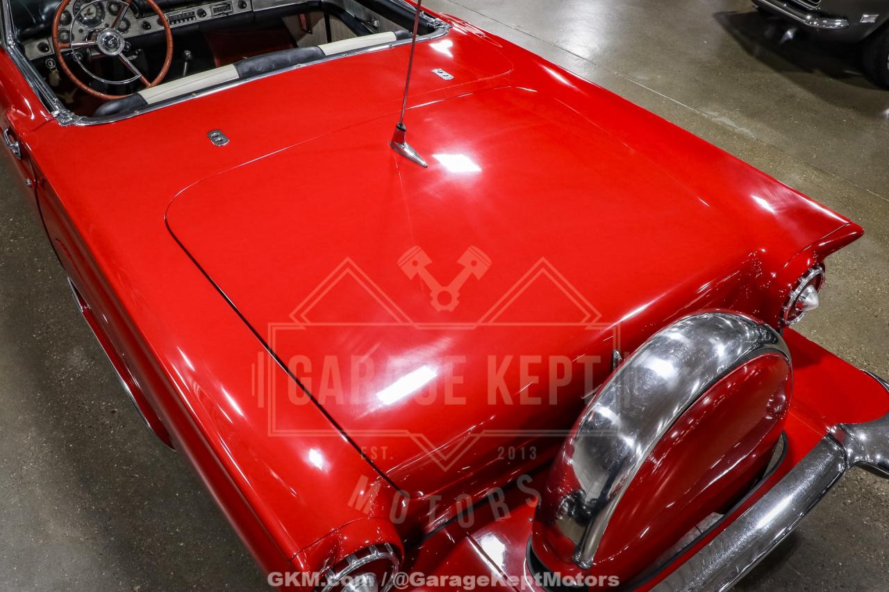 1957 Ford Thunderbird