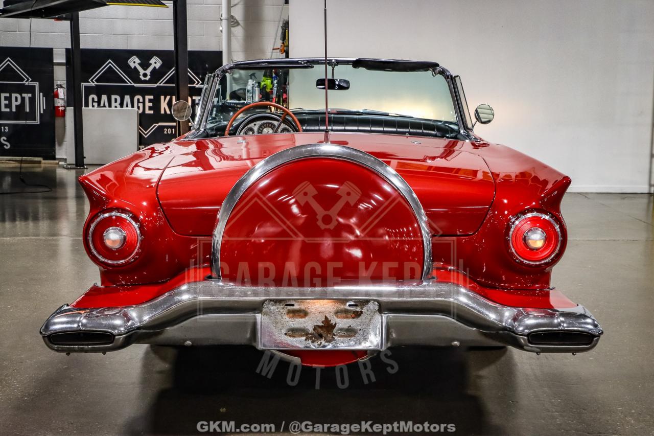 1957 Ford Thunderbird