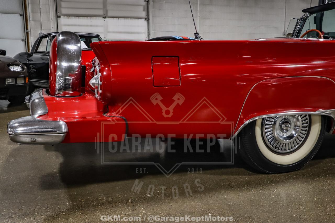 1957 Ford Thunderbird