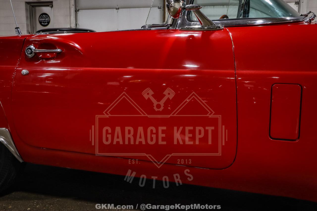 1957 Ford Thunderbird