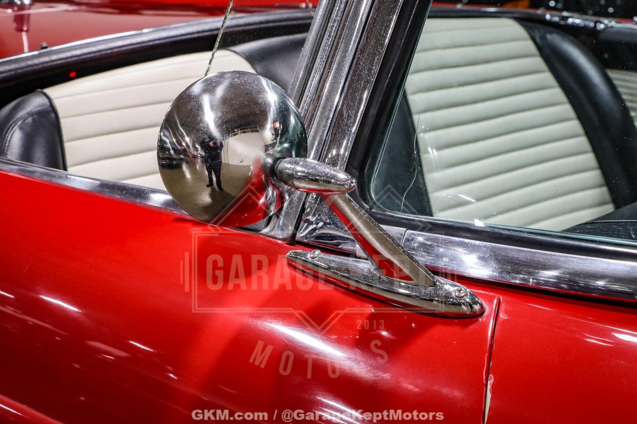 1957 Ford Thunderbird