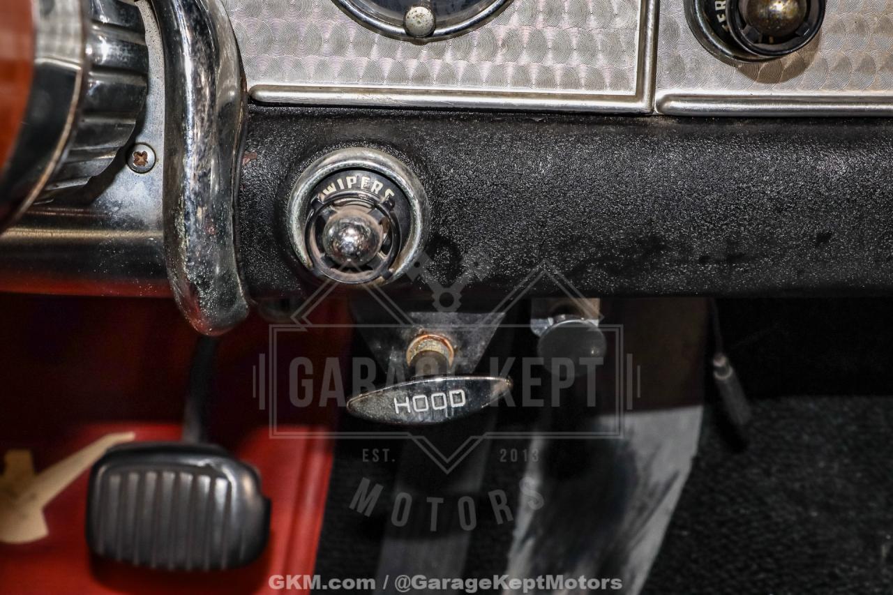 1957 Ford Thunderbird