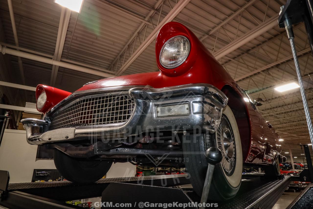 1957 Ford Thunderbird