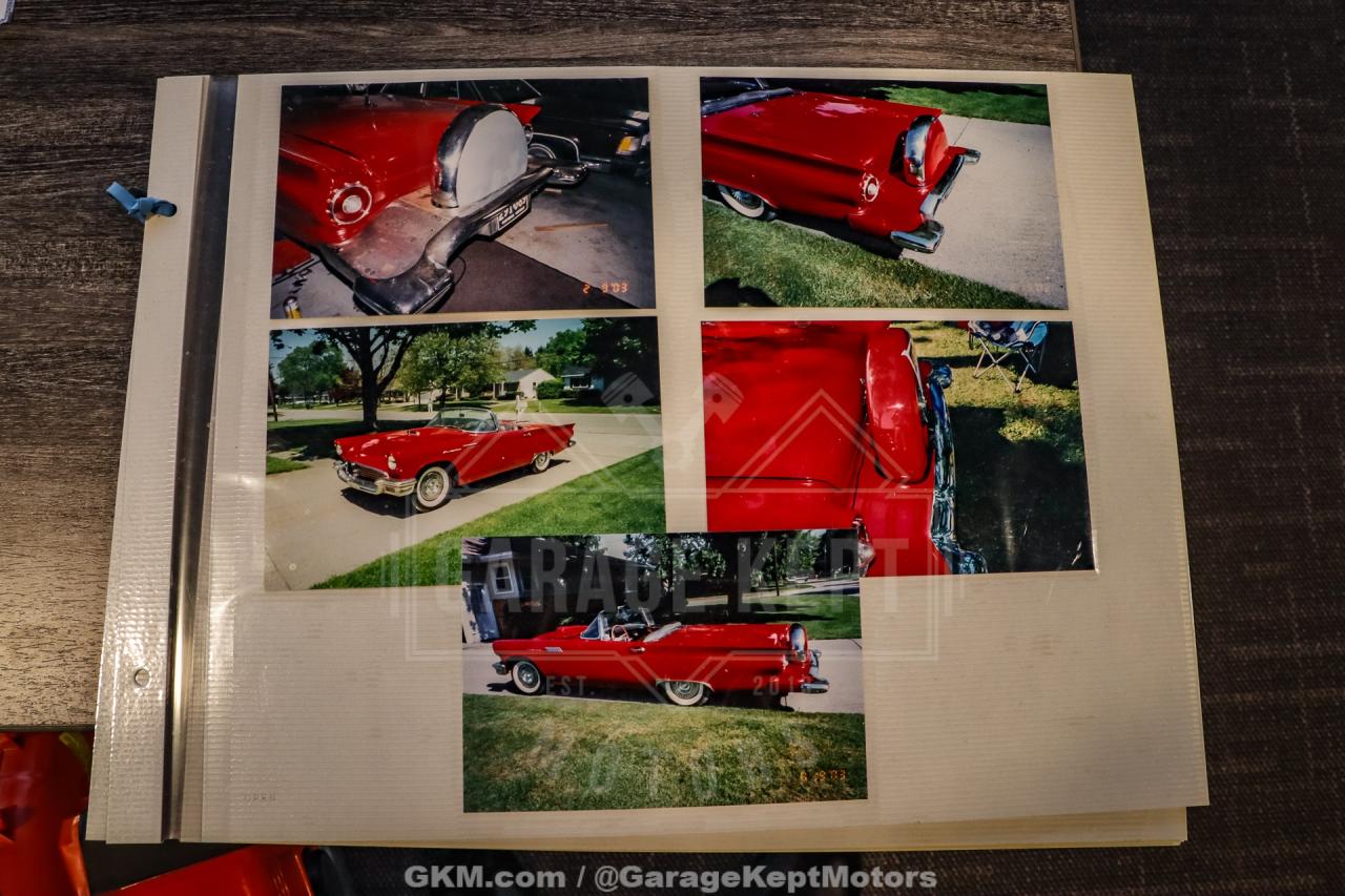 1957 Ford Thunderbird