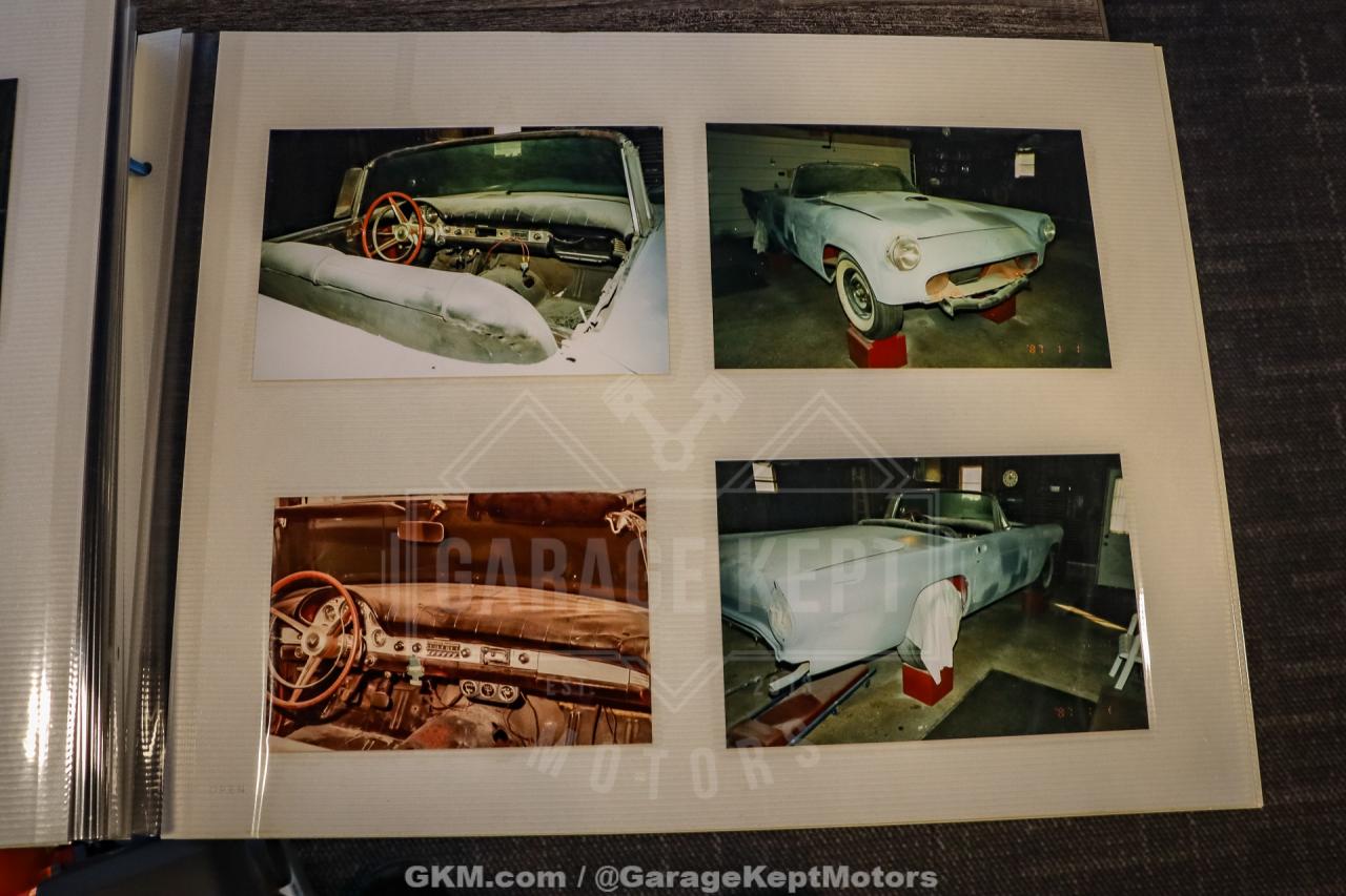 1957 Ford Thunderbird