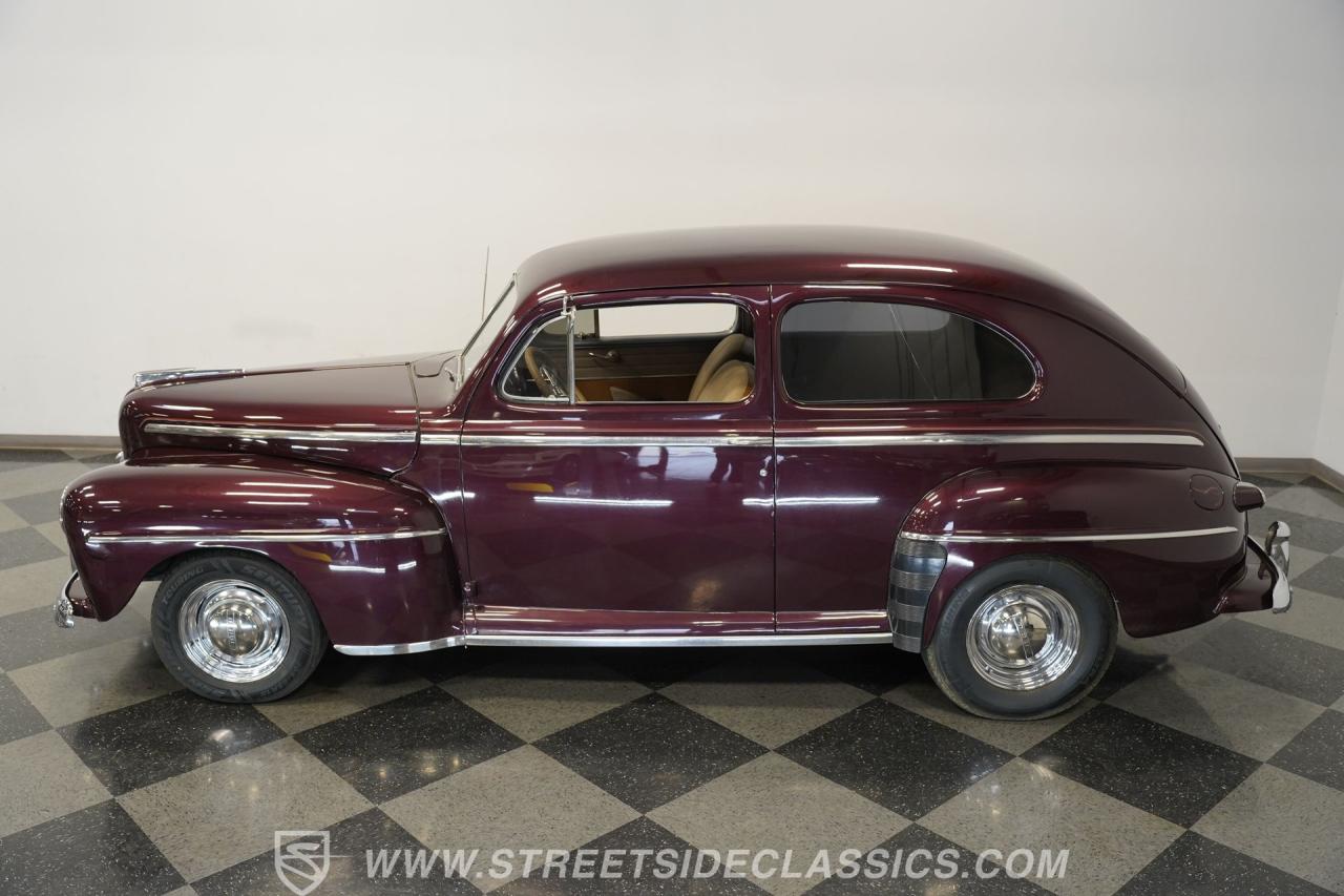 1947 Ford Deluxe