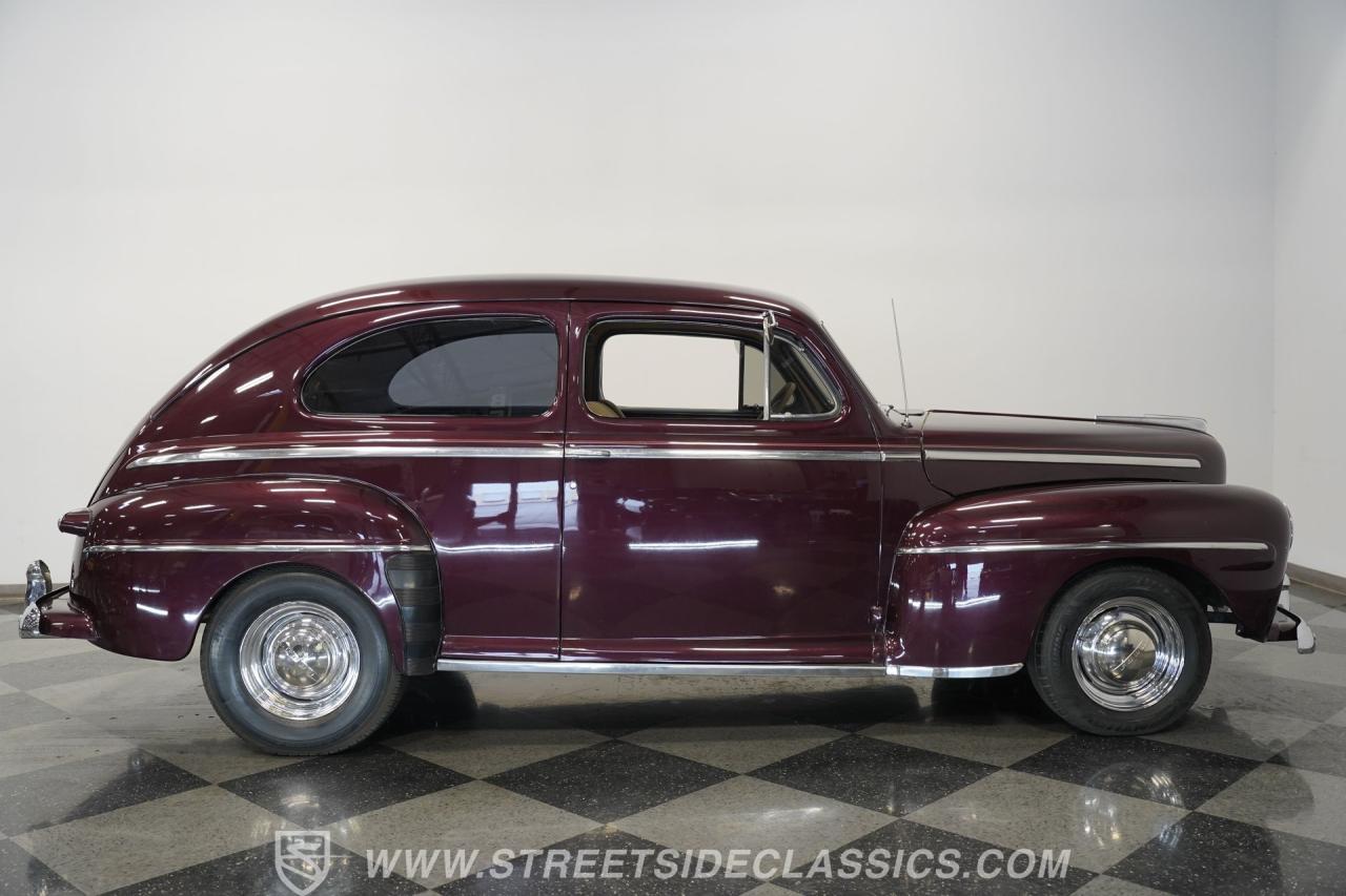 1947 Ford Deluxe