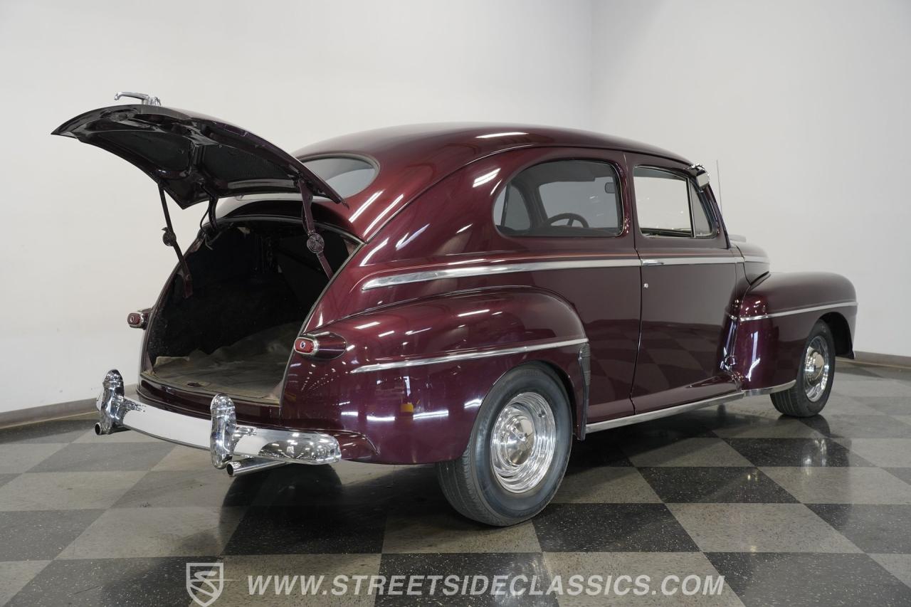1947 Ford Deluxe