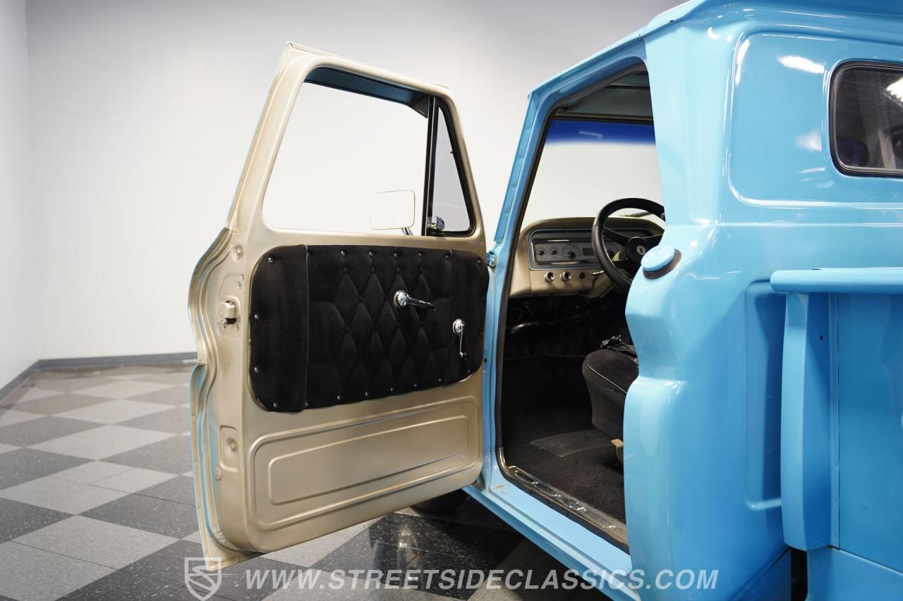 1965 GMC C10 Stepside