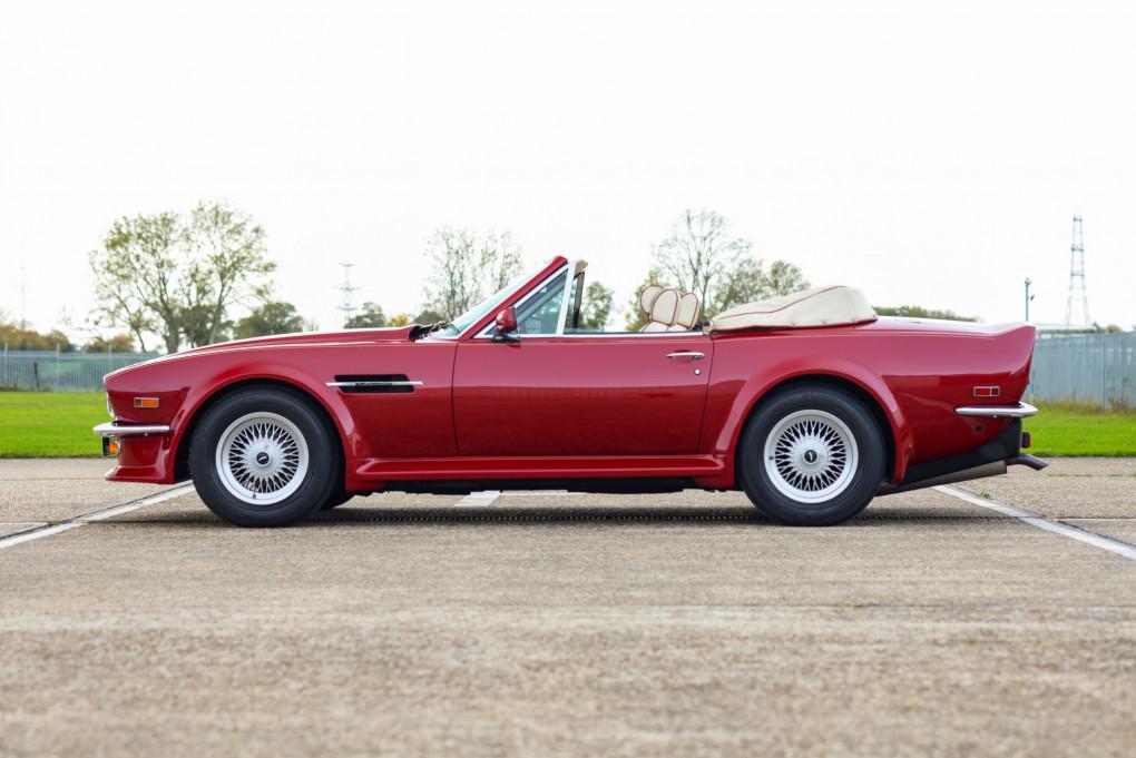 1989 Aston Martin V8