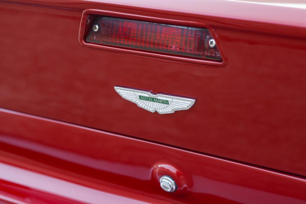 1989 Aston Martin V8
