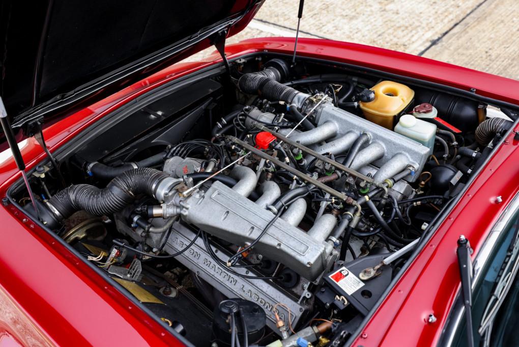 1989 Aston Martin V8