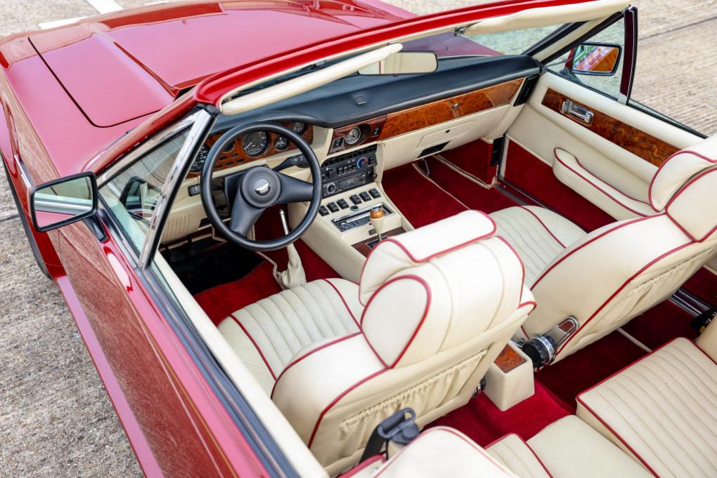 1989 Aston Martin V8