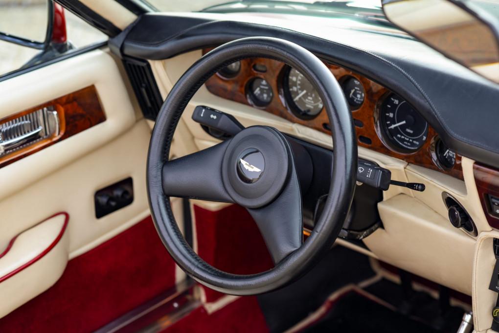 1989 Aston Martin V8