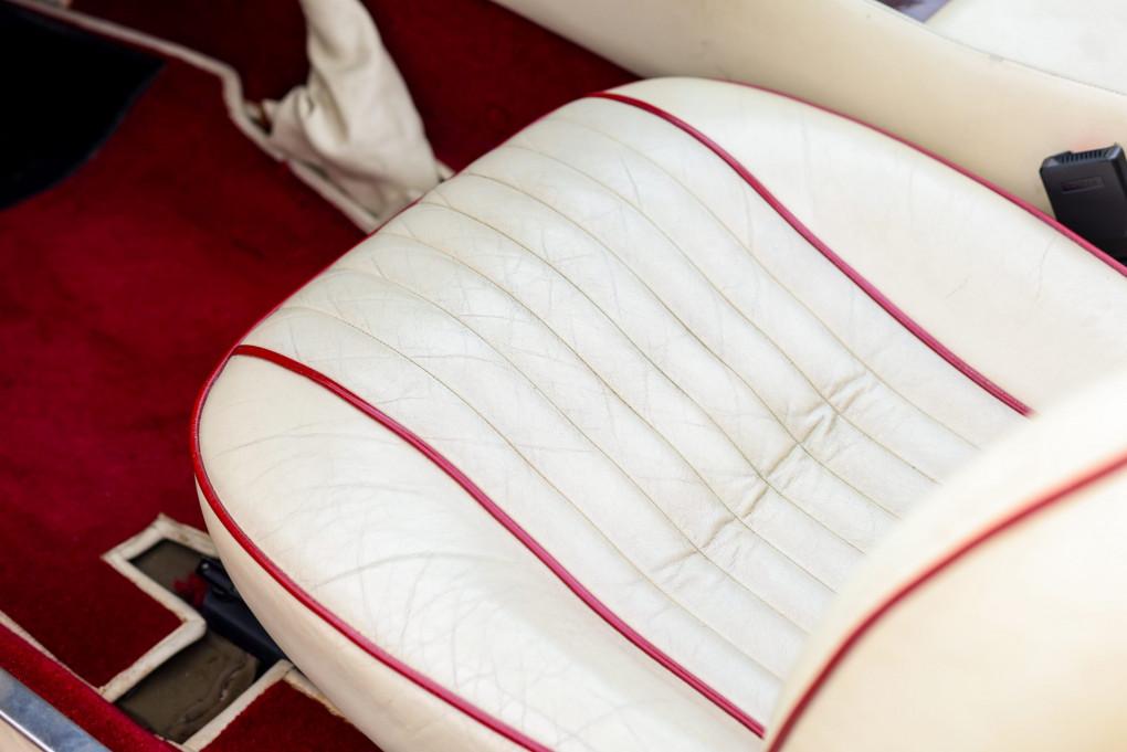 1989 Aston Martin V8