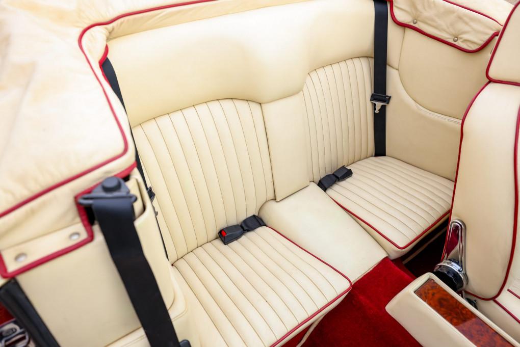 1989 Aston Martin V8