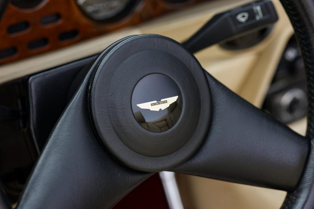 1989 Aston Martin V8