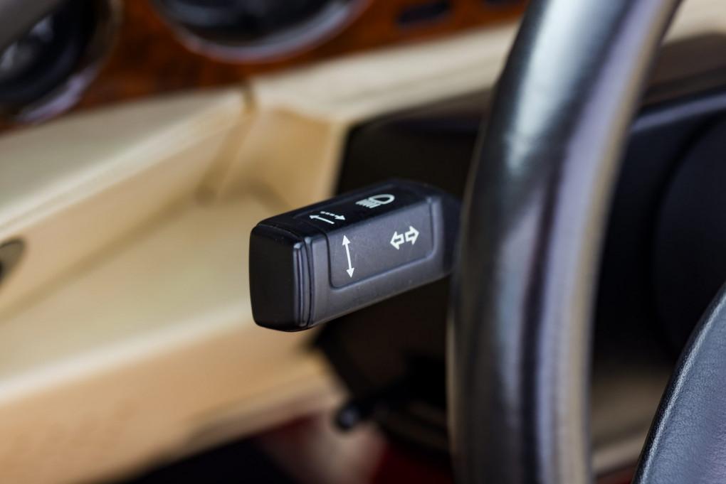 1989 Aston Martin V8