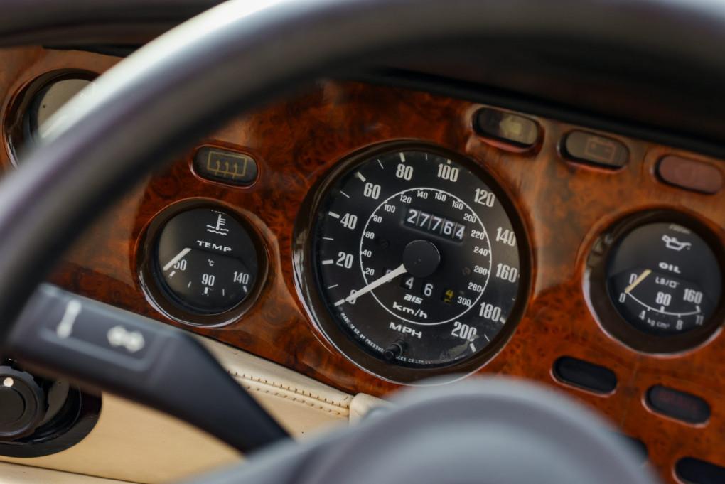 1989 Aston Martin V8