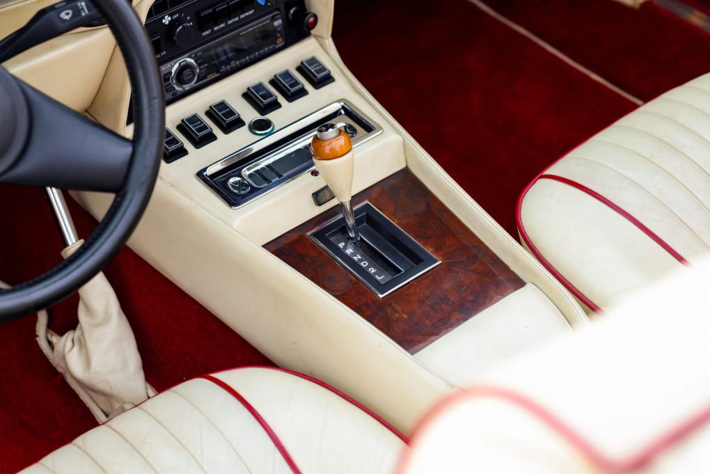 1989 Aston Martin V8