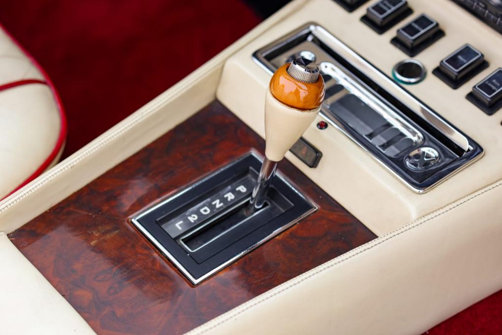 1989 Aston Martin V8