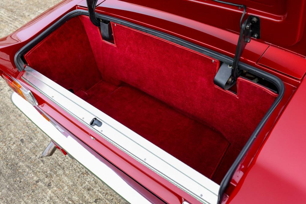 1989 Aston Martin V8