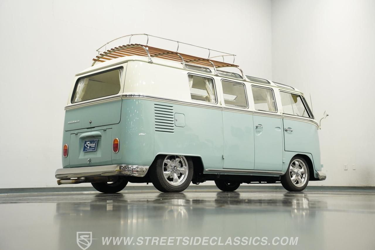1966 Volkswagen Type 2 Weekender