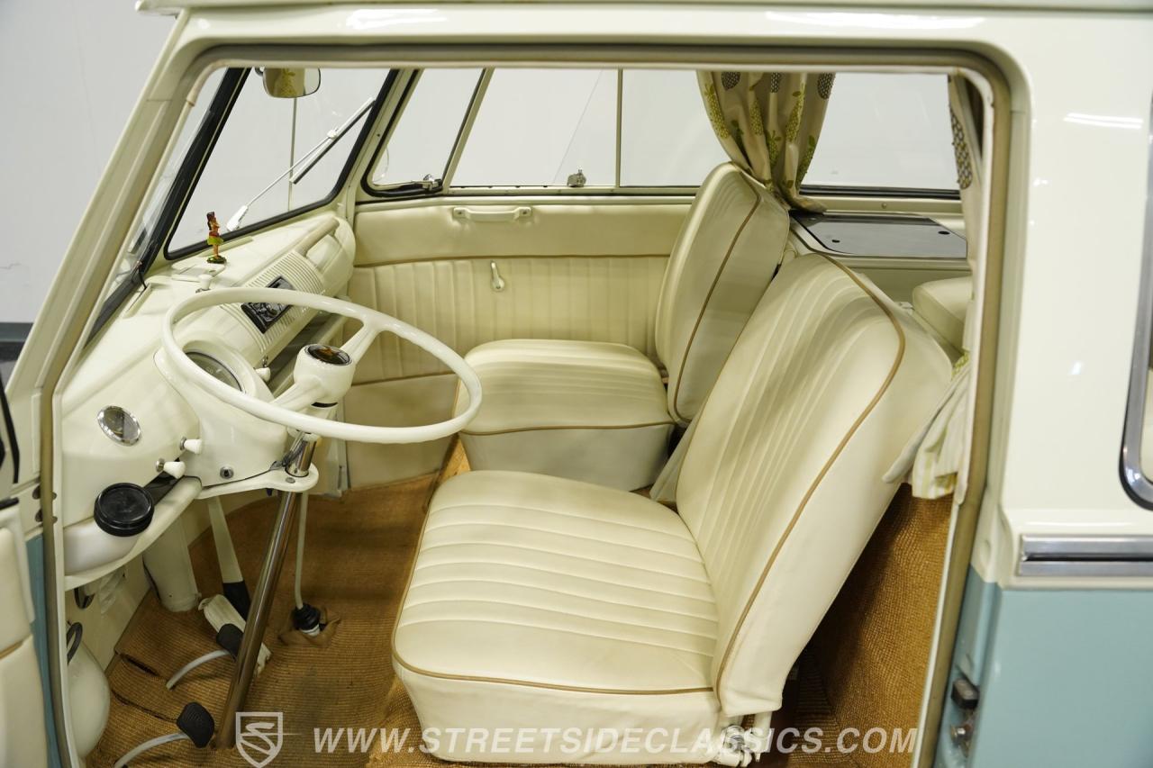 1966 Volkswagen Type 2 Weekender