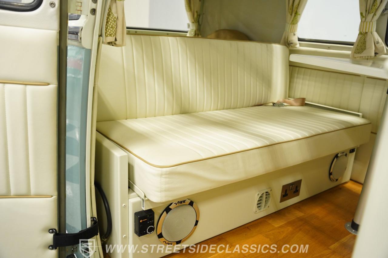 1966 Volkswagen Type 2 Weekender