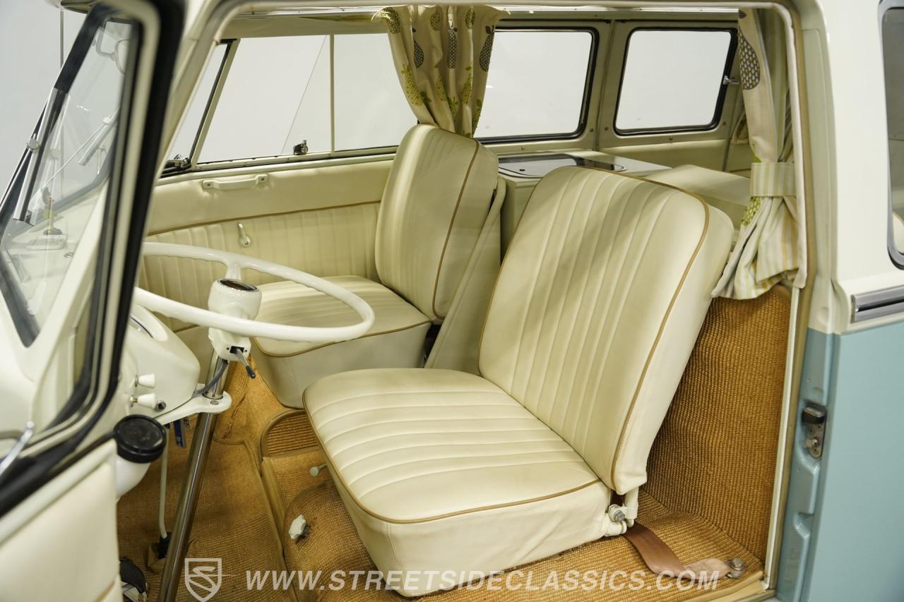 1966 Volkswagen Type 2 Weekender