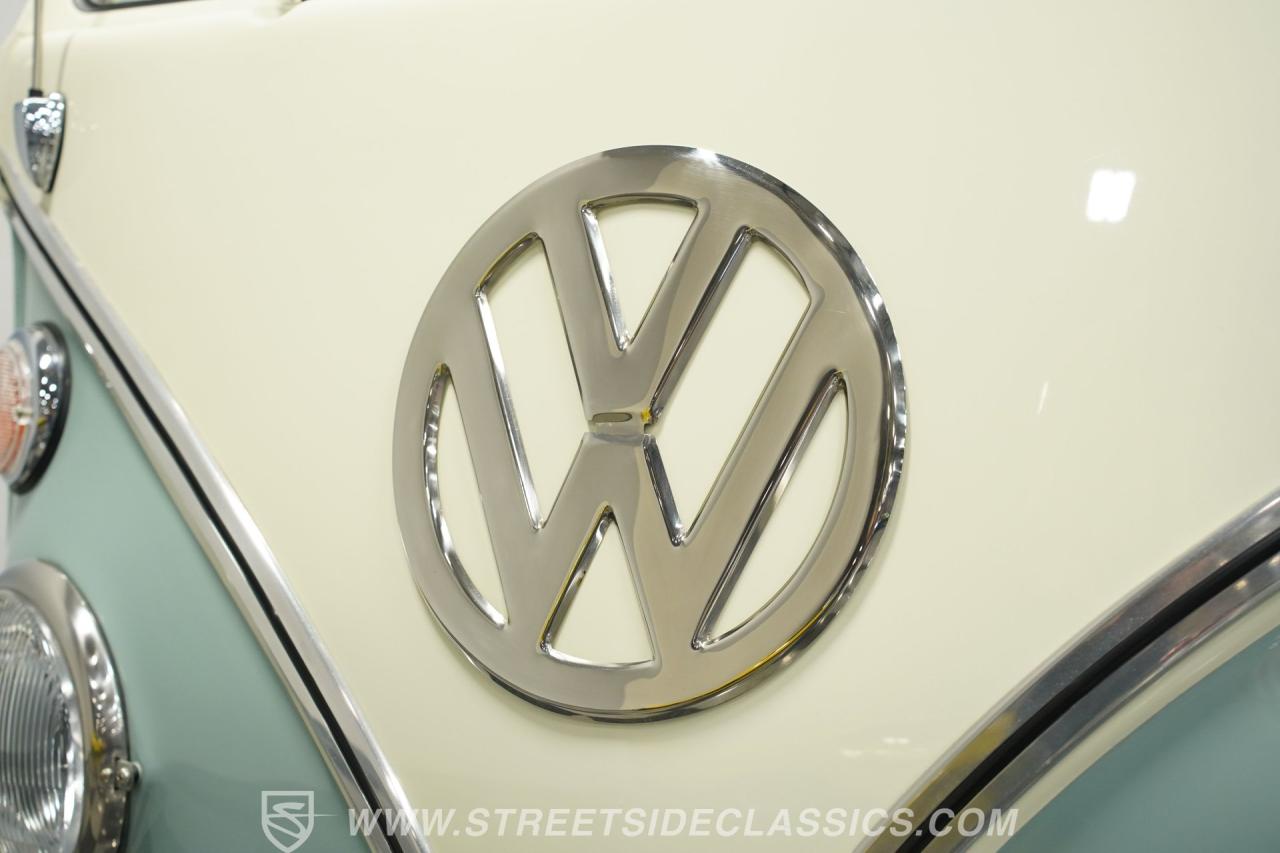 1966 Volkswagen Type 2 Weekender