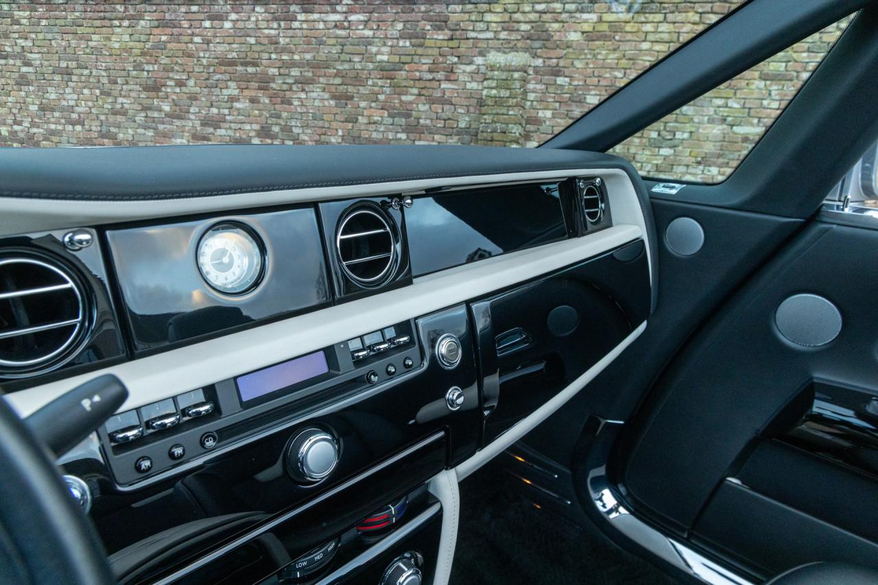 2009 Rolls - Royce Phantom Drophead Coup&eacute; &ldquo;One of the finest&rdquo;