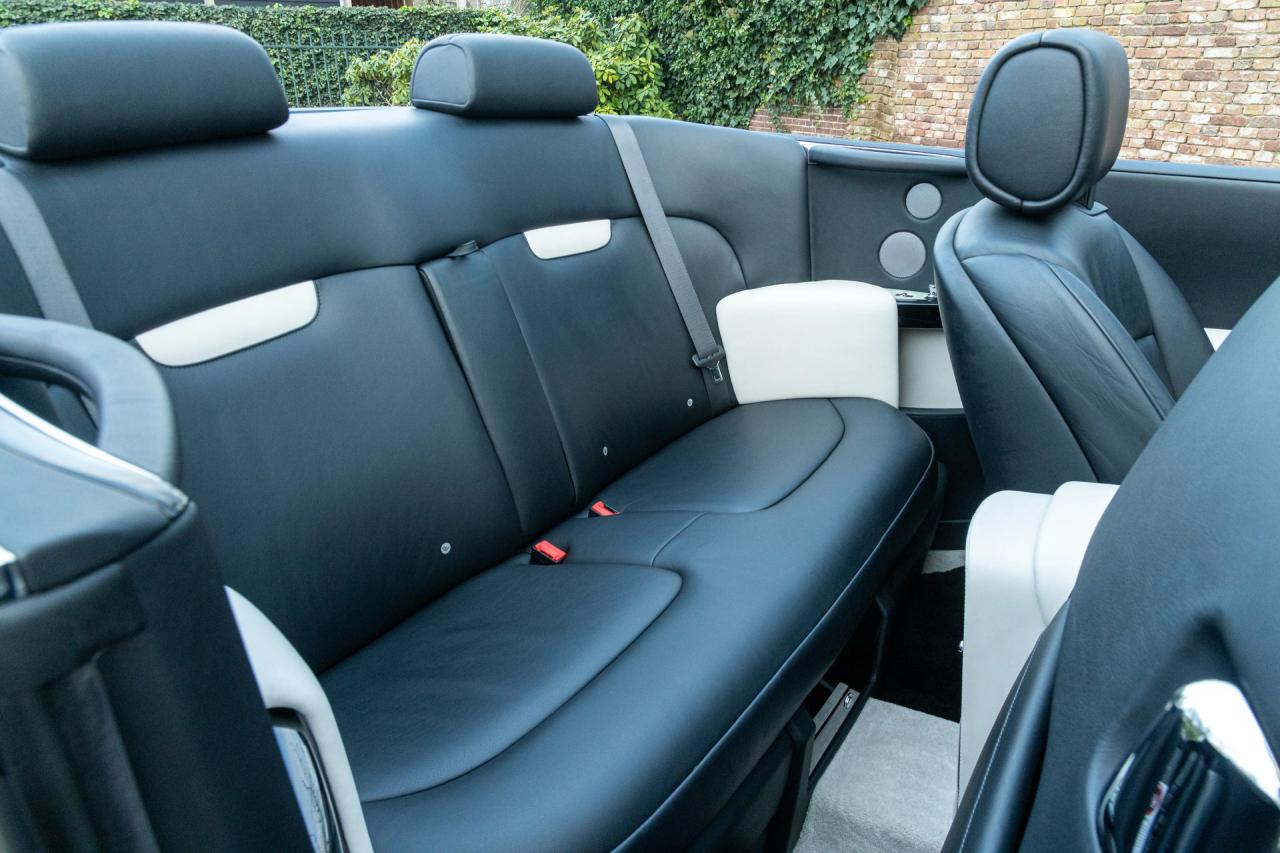 2009 Rolls - Royce Phantom Drophead Coup&eacute; &ldquo;One of the finest&rdquo;