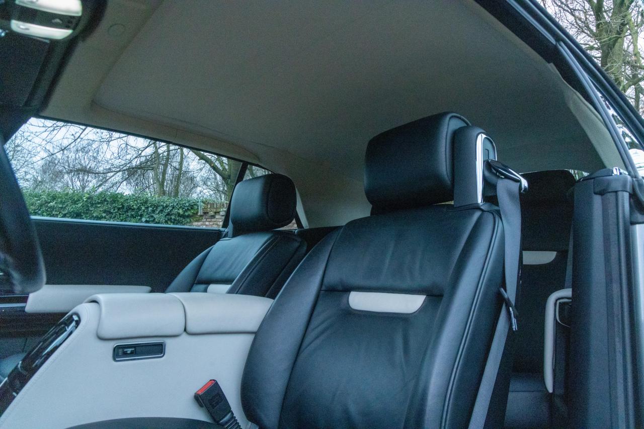 2009 Rolls - Royce Phantom Drophead Coup&eacute; &ldquo;One of the finest&rdquo;