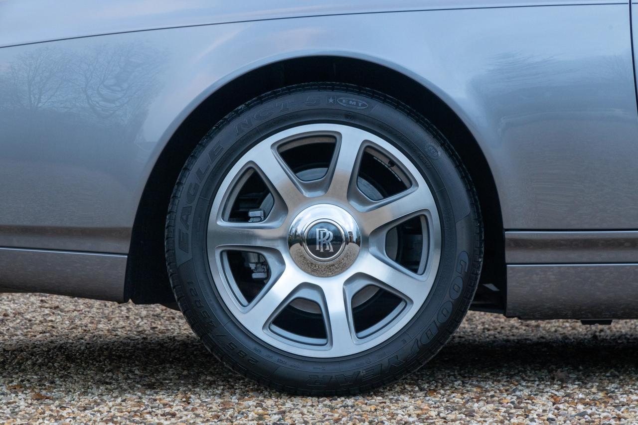 2009 Rolls - Royce Phantom Drophead Coup&eacute; &ldquo;One of the finest&rdquo;