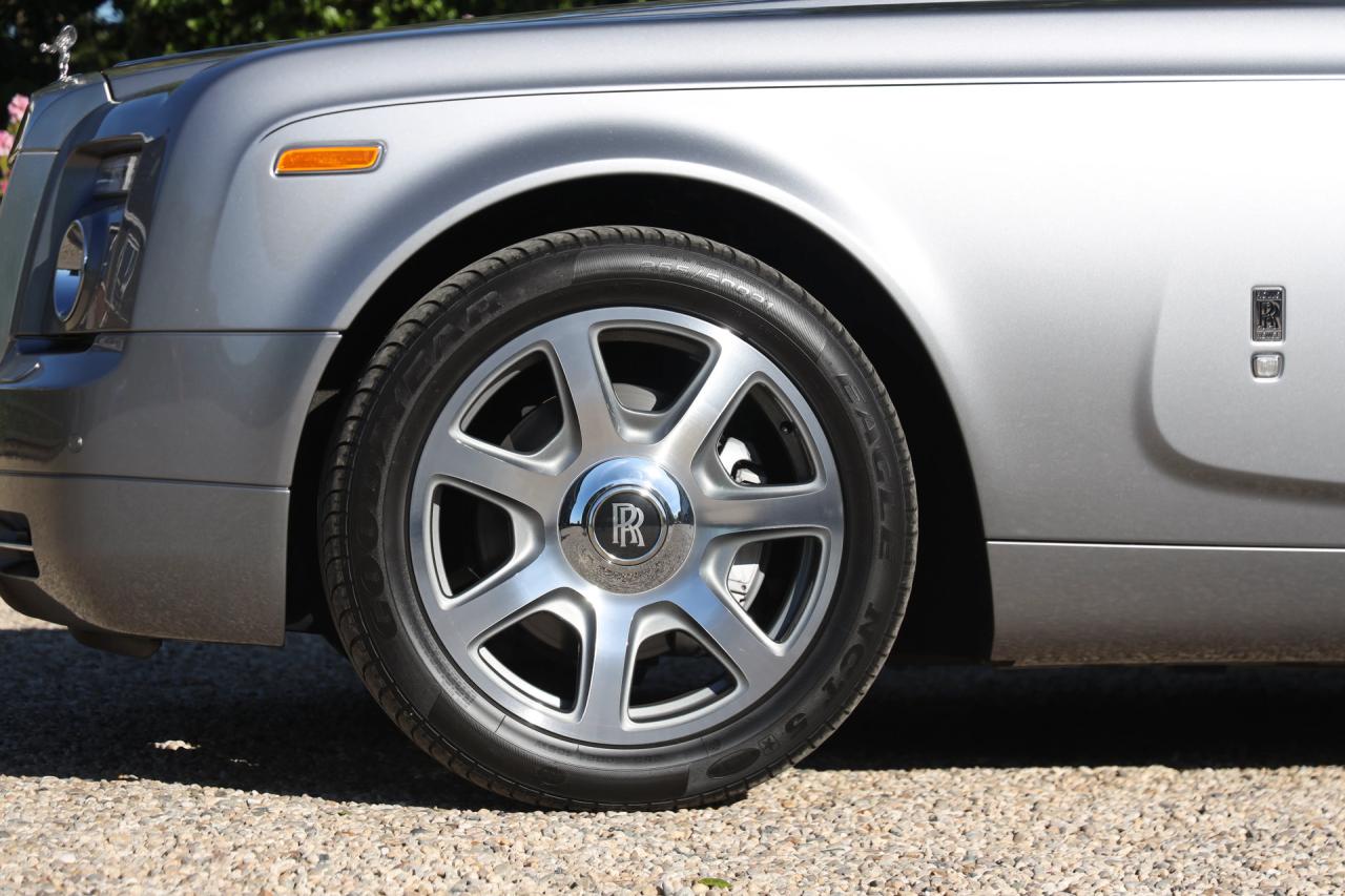 2009 Rolls - Royce Phantom Drophead Coup&eacute; &ldquo;One of the finest&rdquo;