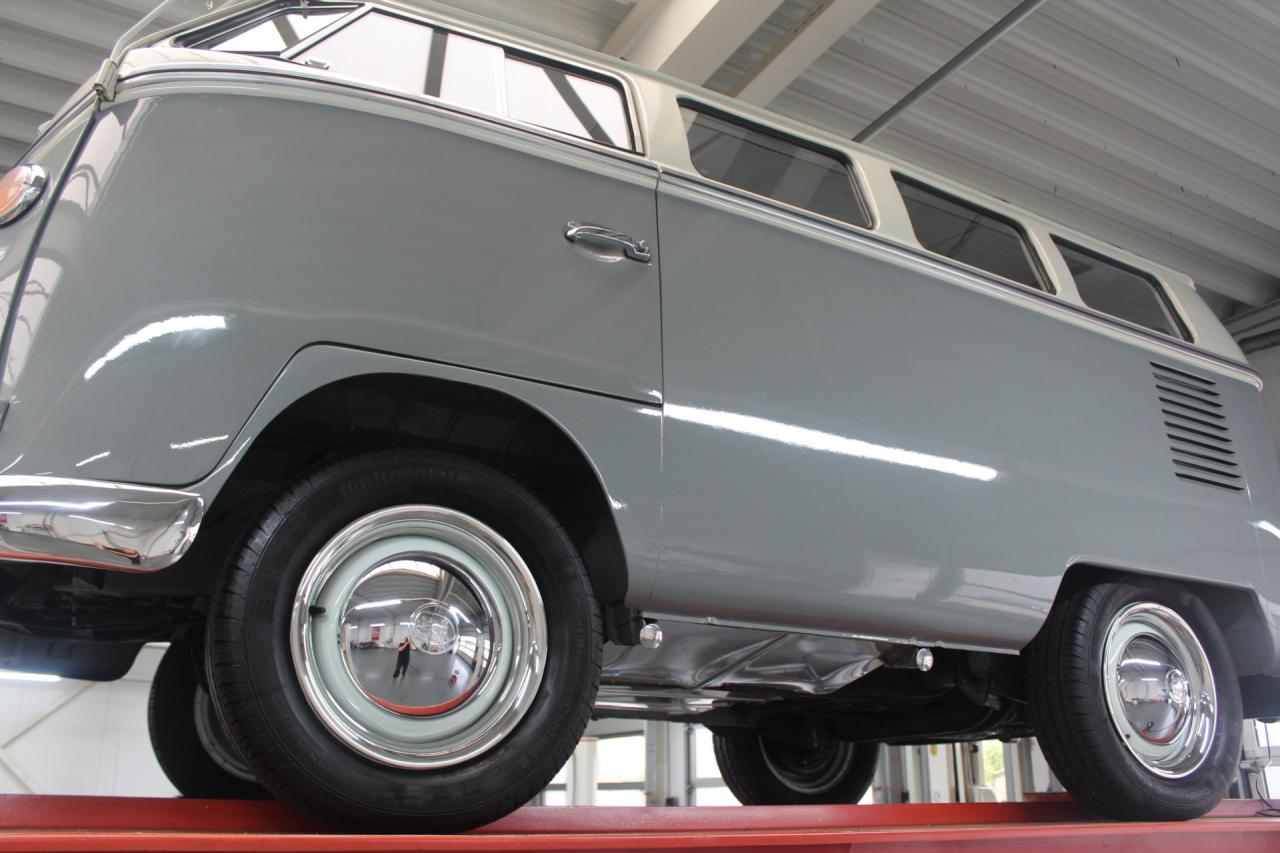 1967 Volkswagen T1 &ldquo;Samba-Customized&rdquo;/ Micro Bus