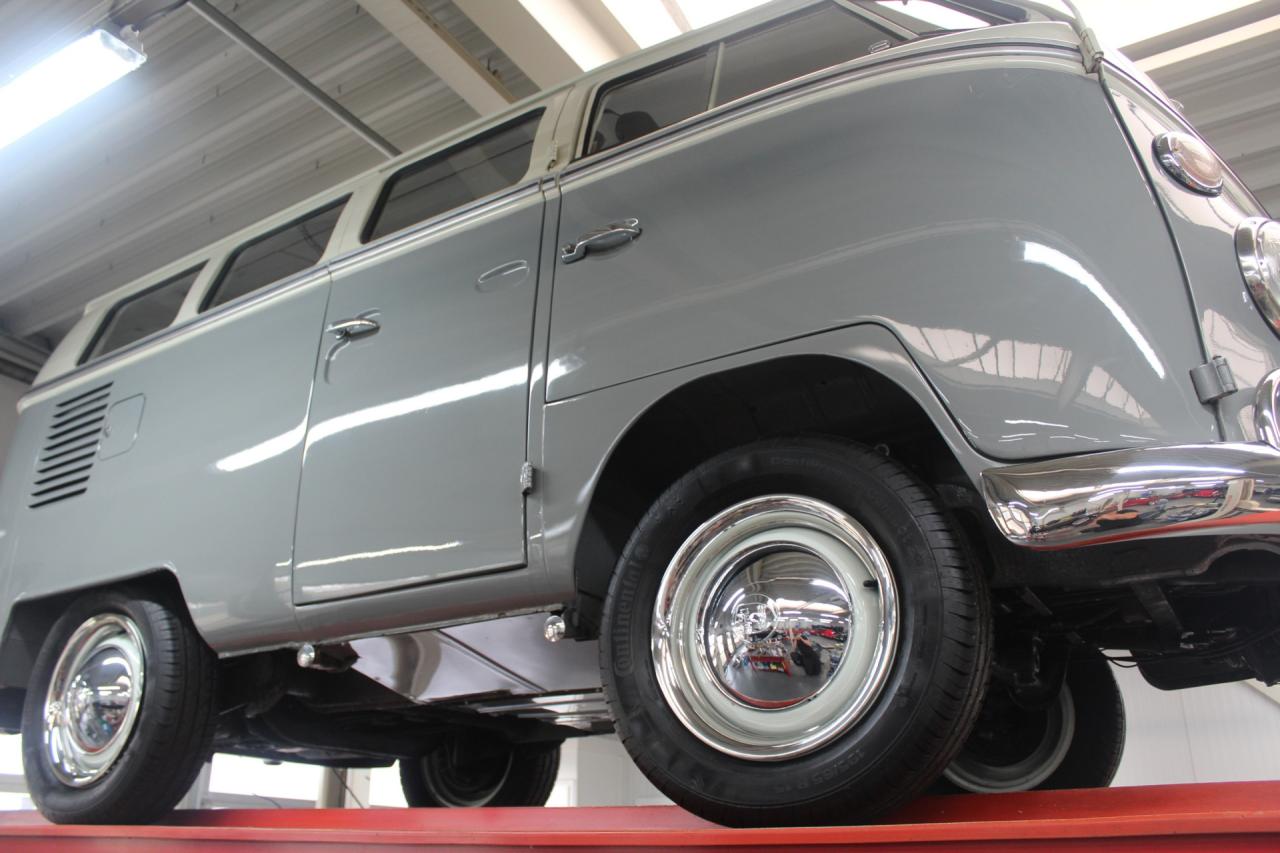 1967 Volkswagen T1 &ldquo;Samba-Customized&rdquo;/ Micro Bus