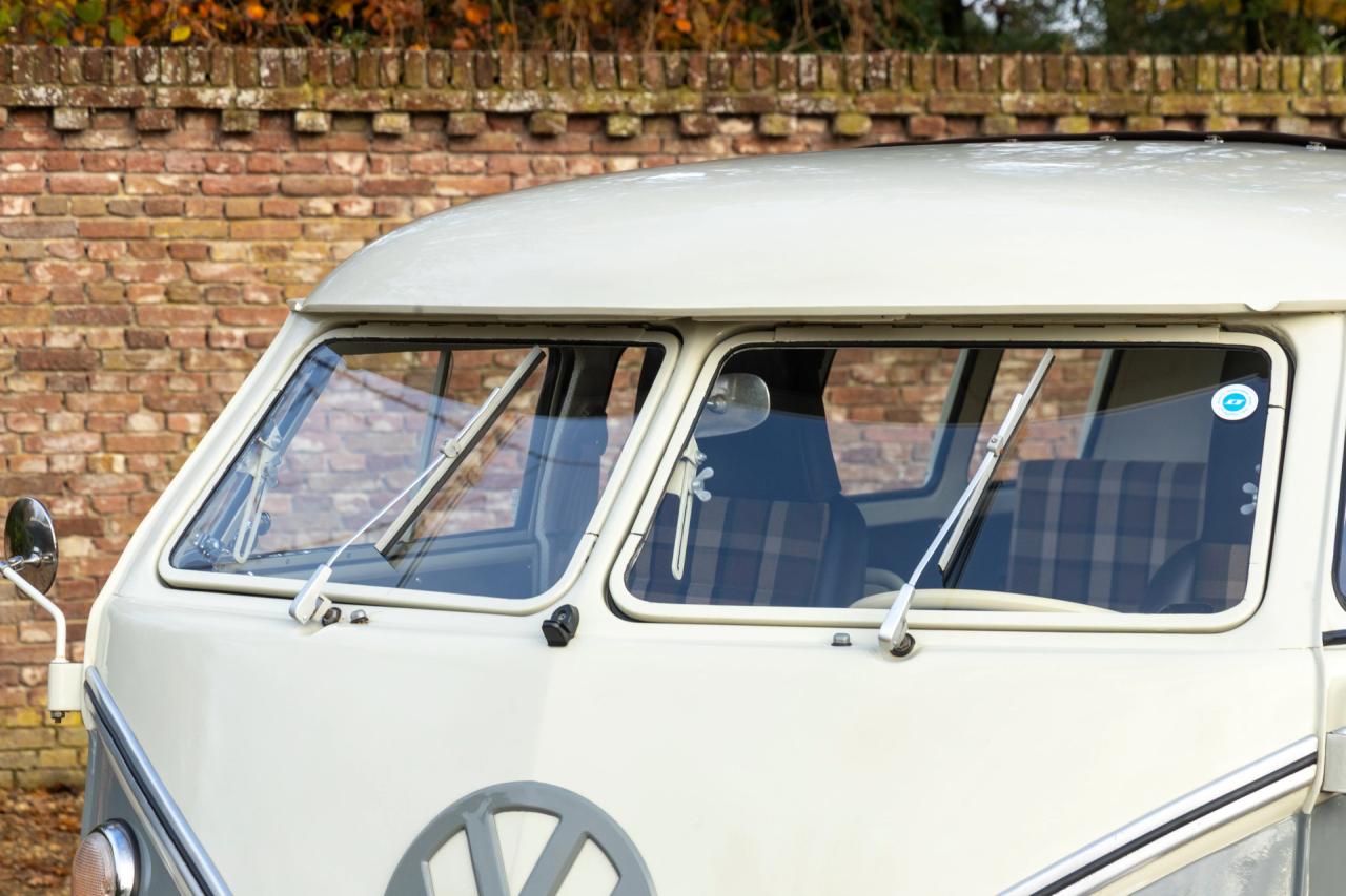 1967 Volkswagen T1 &ldquo;Samba-Customized&rdquo;/ Micro Bus