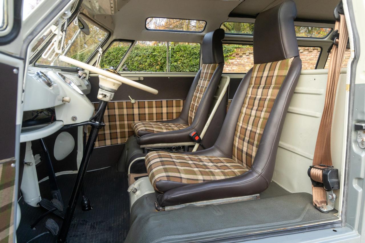 1967 Volkswagen T1 &ldquo;Samba-Customized&rdquo;/ Micro Bus