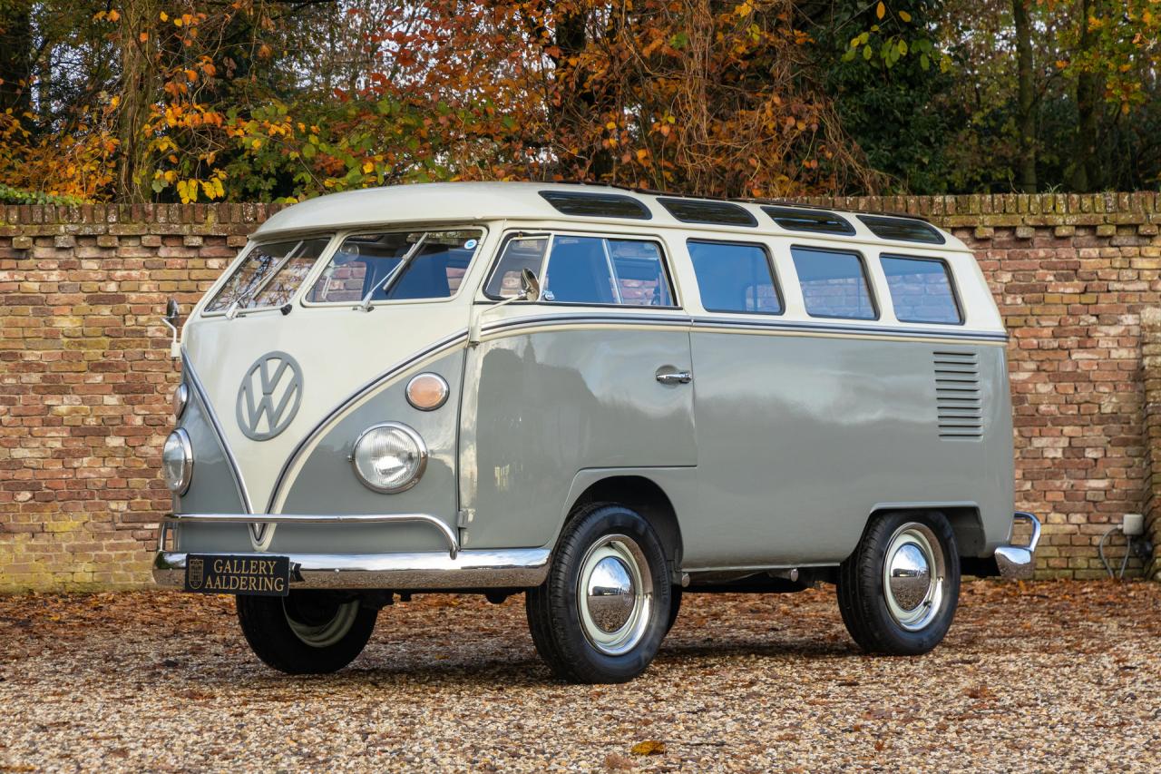 1967 Volkswagen T1 &ldquo;Samba-Customized&rdquo;/ Micro Bus