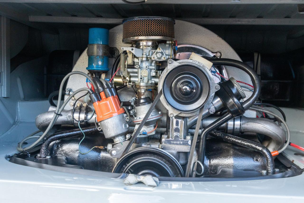 1967 Volkswagen T1 &ldquo;Samba-Customized&rdquo;/ Micro Bus