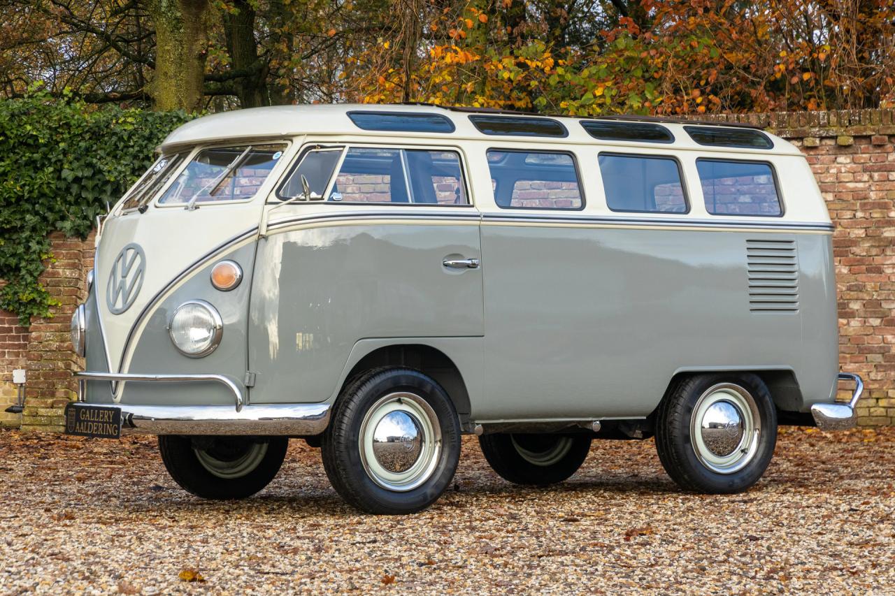 1967 Volkswagen T1 &ldquo;Samba-Customized&rdquo;/ Micro Bus