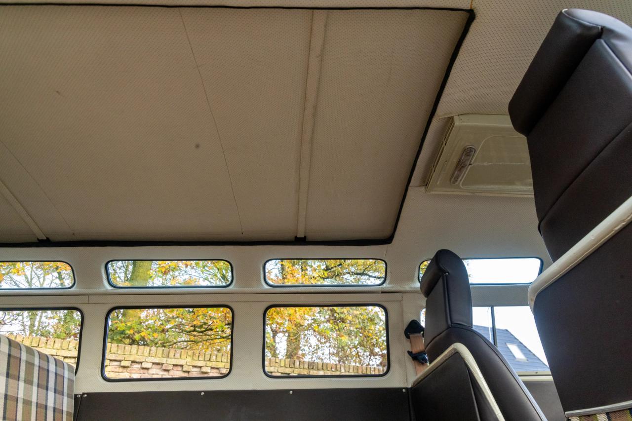 1967 Volkswagen T1 &ldquo;Samba-Customized&rdquo;/ Micro Bus