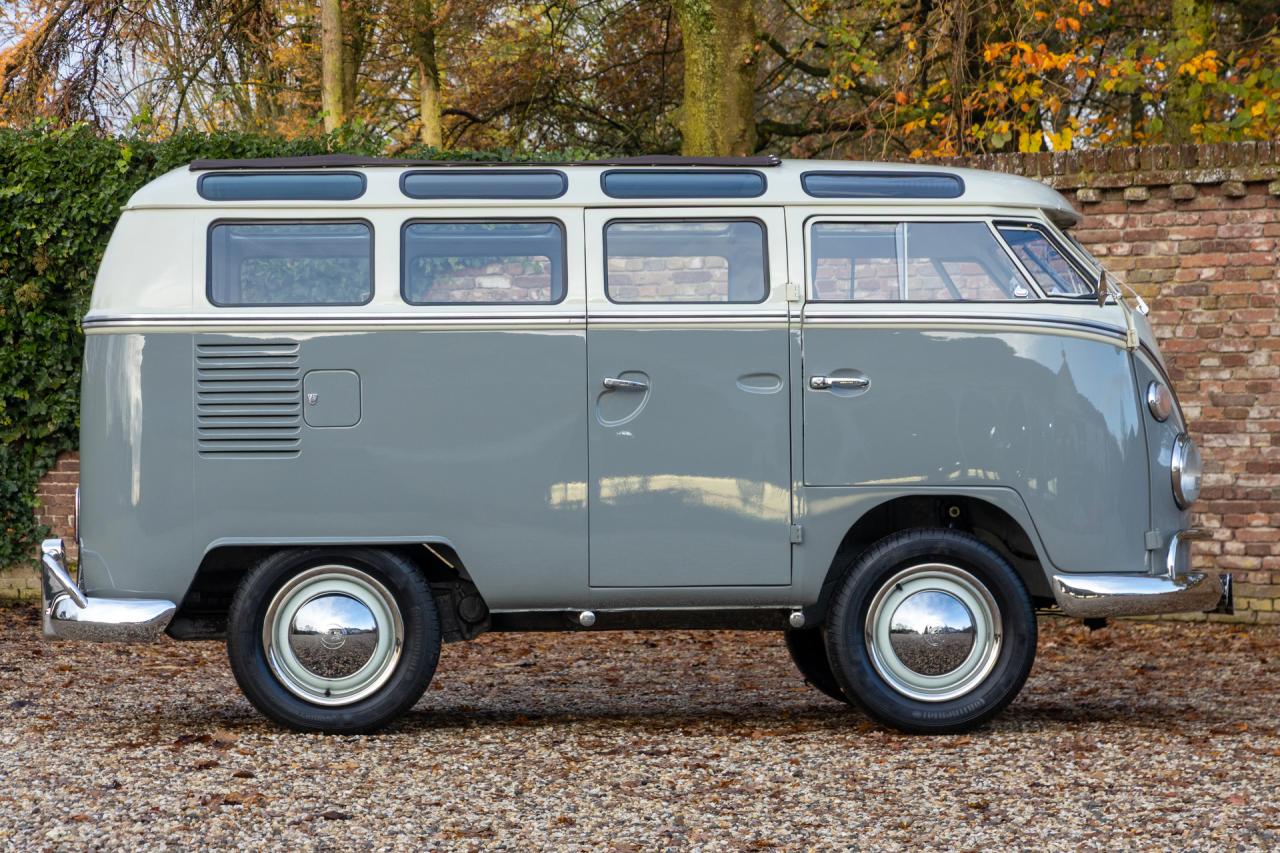 1967 Volkswagen T1 &ldquo;Samba-Customized&rdquo;/ Micro Bus